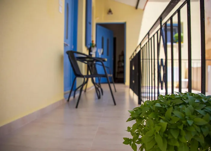 Sol Aegina Town House